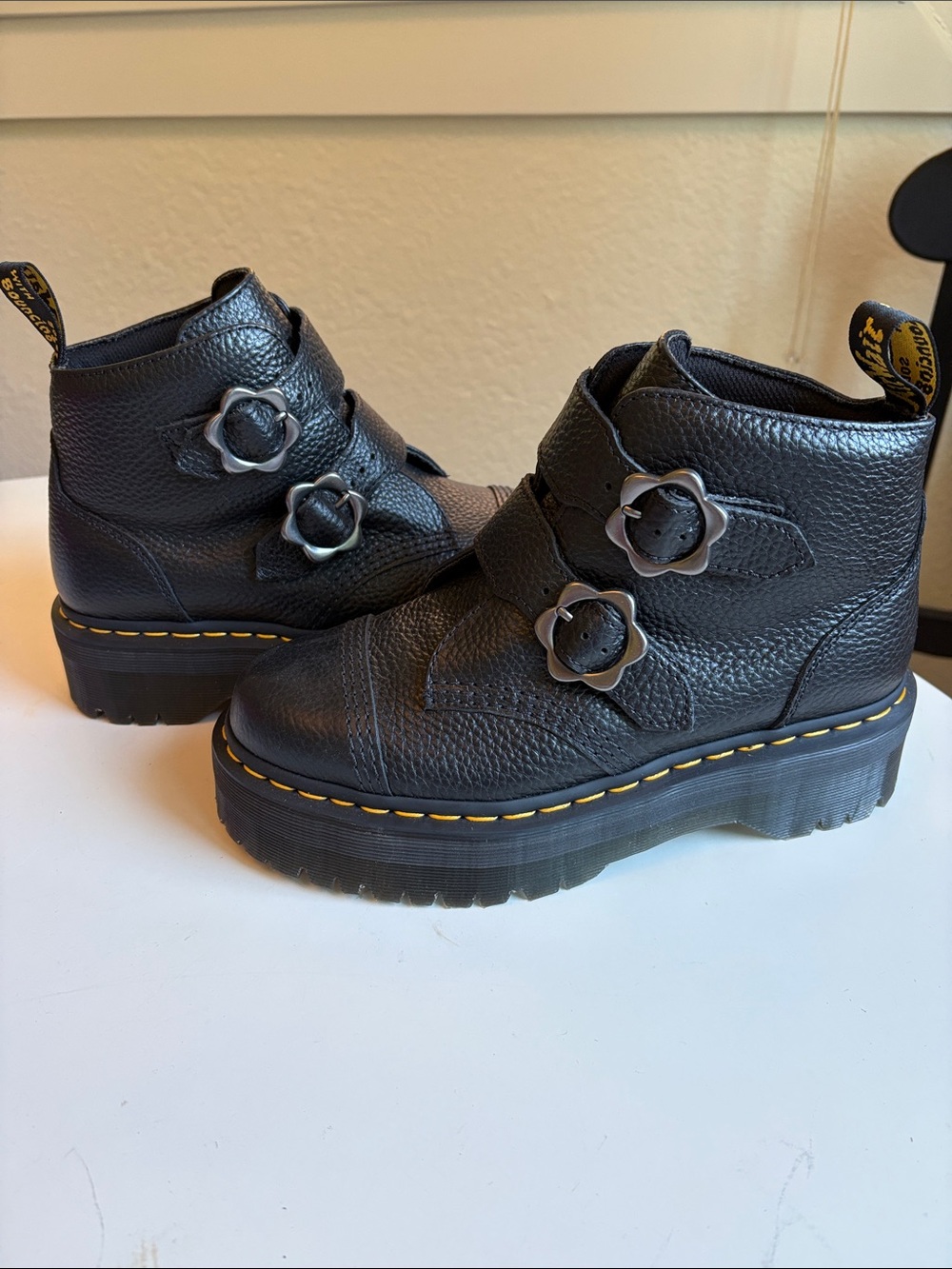 Dr. Martens Devon Flower Black Leather Platform Boots WOMENS 8